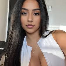 join my link in bio to chat 💬🥰