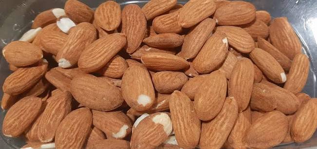 Germinados #AlimentosNutritivos #Permacultura ENTRE LAS MÚLTIPLES VENTAJAS  DE LAS SEMILLAS, ALGUNAS ESPECIES PUEDEN SER CONSUMIDAS EN FORMA DE  GERMINADOS, DE ESTA MANERA ES POSIBLE OBTENER ALIMENTOS NUTRITIVOS. EL  REQUISITO INDISPENSABLE PARA HACER
