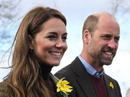 Celebridades alzan la voz con una rosa blanca en los Grammy