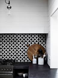 Pinterest 10 Credences De Cuisine Inspirantes Credence Cuisine Maison D Hotes Carreaux Noir Et Blanc