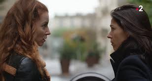 Quelques heures plus tard, elle est en garde à vue, accusée du meurtre d'un ami d'enfance. Un Si Grand Soleil Spoiler Sofia Et Elise Se Vengent De Bilal Claire Et Florent En Pleine Violence Semaine Chaotique Sur France 2 Toutelatele