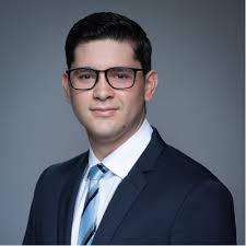 Episodio# 58 Dr. Pedro Colón Ortiz by Pensamientos de liderazgo