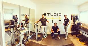 Run by women dedicated to helping you achieve your goals, studio fit empowers you to feel confident. Studio Fit Chaponnay About Facebook