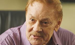 Lakers Owner Jerry Buss Dies at 80