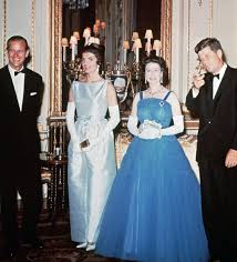 Jackie kennedy and the queen famously had a tense dinner when the pair met at buckingham palace, but elizabeth also supported jackie at back in 1961, the arguably world's most famous couples met for the first time at buckingham palace: Lulu On Twitter Wow Philip And Elizabeth Outlived Both Jfk And Jackie