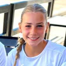 Kali Knight's Instagram, Twitter & Facebook