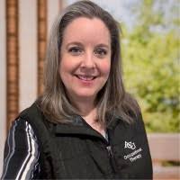 900+ "Traber" profiles