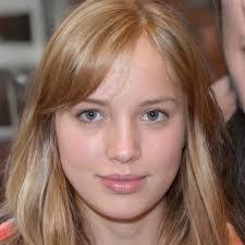 Sadie Abbott's Instagram, Twitter & Facebook