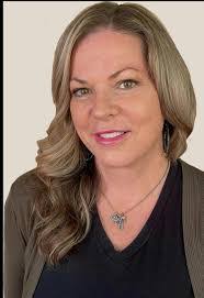 Sandra Tilton's Instagram, Twitter & Facebook