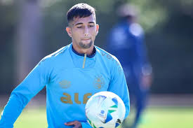 Postura de atacante gera irritação, e Grêmio faz exigência para concluir negociação
