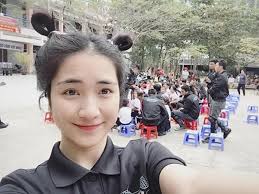 Phạm Hương và mỹ nhân Việt dẫn đầu chạy đua với mốt tóc Na Tra