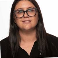 Shelly Kemp's Instagram, Twitter & Facebook