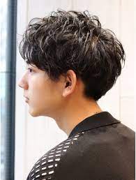アワード2019 10位受賞スタイル グロッシースパイラル l018164064 ネイビー navy のヘアカタログ ホットペッパービューティー メンズ ヘアスタイル ヘアカット メンズ ヘア パーマ