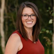 Chloe Pierce, Real Estate Agent