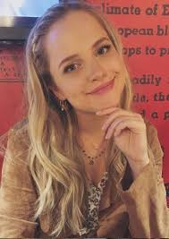 Fan Casting Stephanie Styles as Marlee in The Selection Series