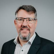 DANK] Liebes TSE-Team, TSE Studierende und Kandidatinnen/Kandidaten, 2020  war ein sehr spezielles Jahr auch für die BFP-Ausbildung. Ich möchte Euch  allen zum Ausklang des Jahres danken