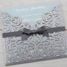 Le nostre partecipazioni di matrimonio eleganti ti permetteranno di dare il lieto annuncio ai tuoi invitati trasmettendo loro il tuo stile e la tua immagine, in modo sobrio, ricercato e naturalmente. Partecipazioni Matrimonio 2020 Ecco I Trend Piu Cool Da Seguire