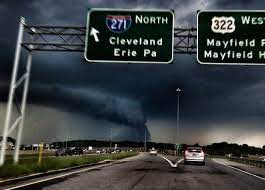 Severe Weather Strikes Northeast Ohio Share Your Storm Photos Severe Weather Bad Storms Wild Weather