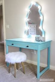 How To Make A Diy Makeup Vanity With Hollywood Lighted Mirror In 2020 Diy Vanity Table Diy Vanity Mirror Diy Vanity Mirror With Lights
