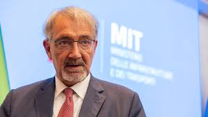 Regione Lazio, Trancassini minaccia il ritorno al voto: Forza Italia si  riallinea. I problemi restano