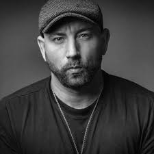 Christopher Seiler's Instagram, Twitter & Facebook