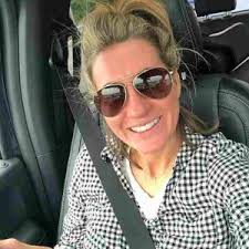 Her eye color is black and hair color is blonde. Husband Baby Of Shawn Killinger Actress Net Worth Salary Haircut