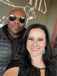 Donna Rayborn's Instagram, Twitter & Facebook