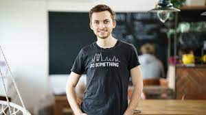 Die bekehrung von philipp mickenbecker (aus 'meine real life story') vor 5 stunden. N Ocxgnqfplhlm