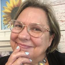 Shirley Springer's Instagram, Twitter & Facebook