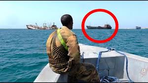 Auch in somalia im äußersten osten afrikas gibt es häufig piratenüberfälle. Somalische Piraten Klauen Diesen Schatz Youtube