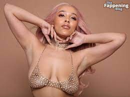 Doja Cat Shows Off Her Nude Tits (8 Photos) | #TheFappening