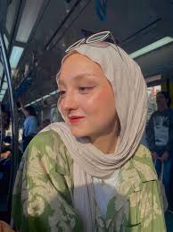 Azar: Biyografi (Güncellendi!)