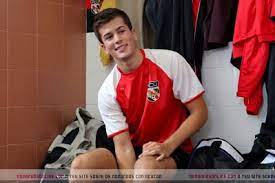 Logo, acabou se transferindo para o italiano milan, mas acabou tendo poucas. Club De Fas Gabriela Barros E David Carreira Marco 2011