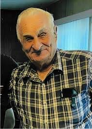 Jay Bartlett's Instagram, Twitter & Facebook