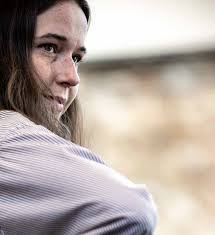 Julia Pincus's Instagram, Twitter & Facebook