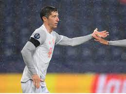 This statistic shows the achievements of karriereende player gerd müller. Lewandowski Dedicates Double To Ailing King Gerd Mueller Football News Times Of India