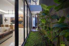 Hal ini disebabkan jendela mempunyai fungsi yang penting pada sebuah rumah, yaitu untuk ventilasi udara yang masuk. Ingin Rumah Tampak Mewah Cobalah Model Jendela Kaca Kekinian Halaman All Kompas Com