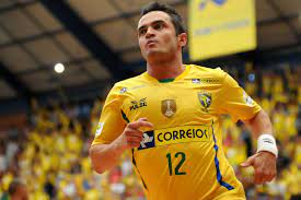 The biggest futsal player ever! Brazilian Futsal Legend Falcao Is Not Quite Done Yet And Announces Comeback Urban Pitch
