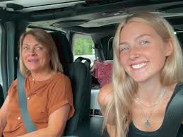 having a moment 🤎