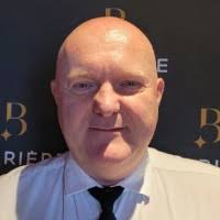 800+ "Stève" profiles