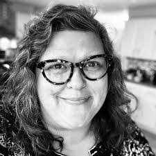 Rachel Kenison's Instagram, Twitter & Facebook