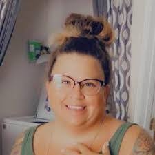 Caitlyn Bubb's Instagram, Twitter & Facebook