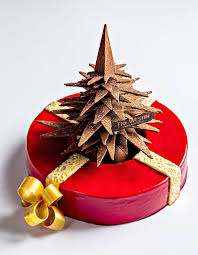 Les Plus Belles Buches De Noel 2019 Elle Buche De Noel Art En Chocolat Noel