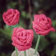 Feel free to use any size yarn and needles for your creative project. Ravelry A Knitted Rose Pattern By Loani Prior