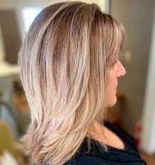 The reason why it works is that the layers underneath create movement. 11 Pros And Cons Of Layered Hair That No One Tells You About