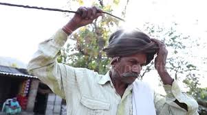 I got you covered in both ways with this fantastic these are not just for indian dudes, but for the dudes all around the world who love to rock long hair. Newsflare Indian Man Shows Off His Hair In Enormous 15 Metre Long Dreadlock