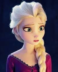 Elsa Hanna's Instagram, Twitter & Facebook