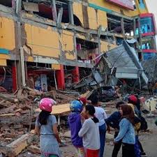 Indonesia pernah beberapa kali mengalami bencana ini, yang tsunami setinggi 20 meter diramalkan terjadi di wilayah selatan pulau jawa. Gempa Dan Tsunami Di Sulawesi Tengah Tahun 1938 Historia