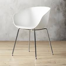 Shop Poppy White Plastic Chair Matte White Plastic Molds Modern To Offer Unexpected Comfort Italian Ma White Plastic Chairs Dining Chairs Metal Dining Chairs