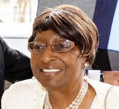 Shari Barr's Instagram, Twitter & Facebook